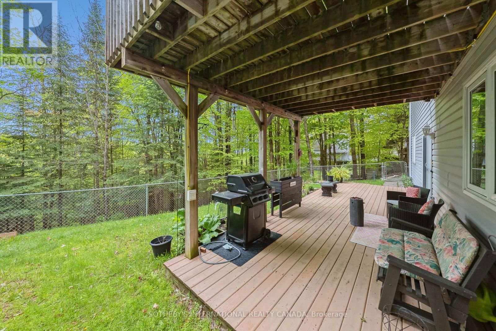 202 SUNNYSIDE STREET Image 43