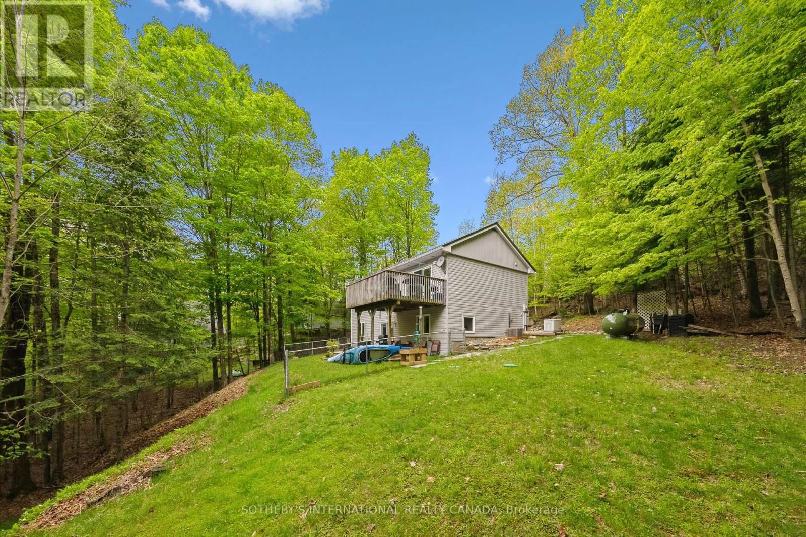 202 SUNNYSIDE STREET Image 49