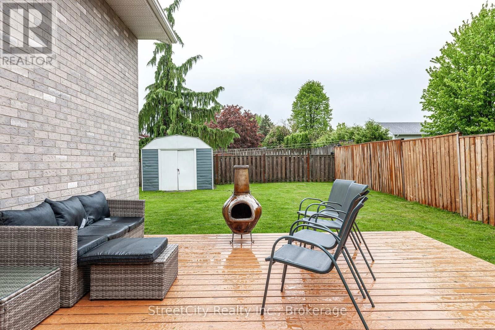 43 FREELAND DRIVE Image 43