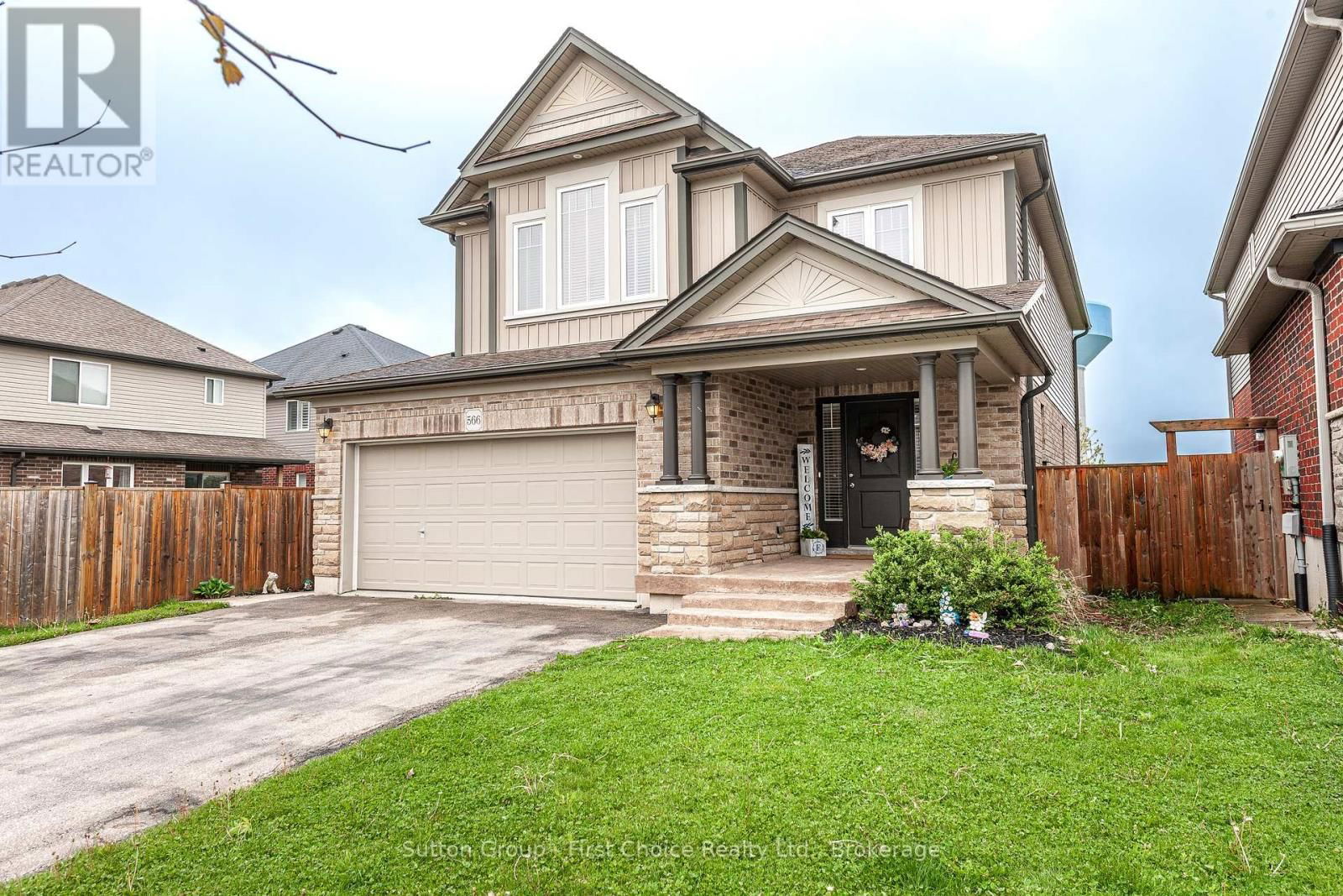 566 FORMAN AVENUE Image 2