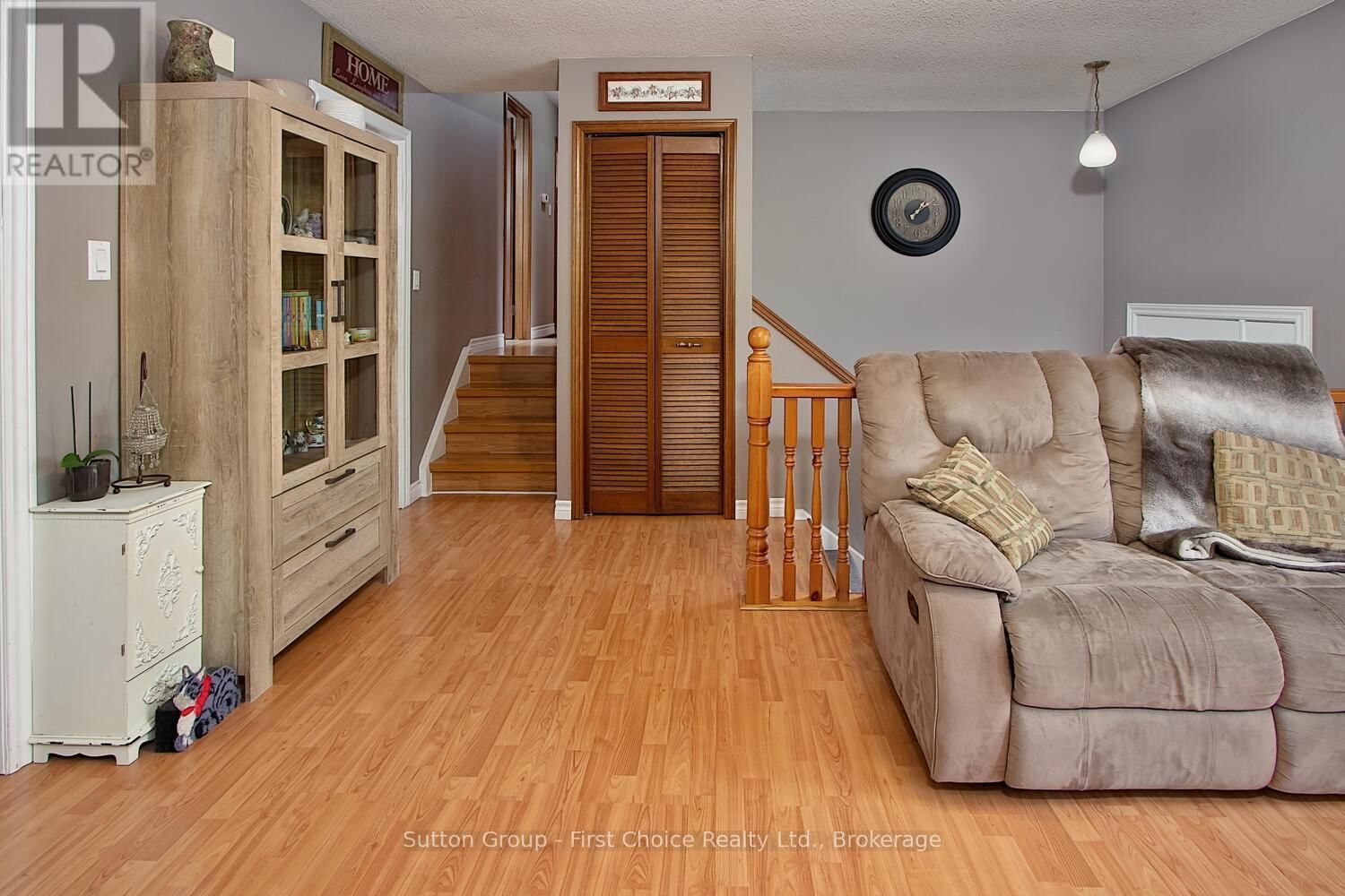49 DEMILLE STREET Image 10