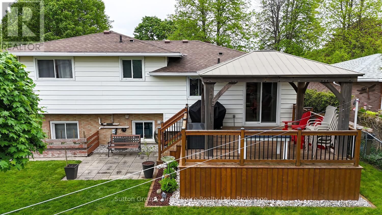 49 DEMILLE STREET Image 27