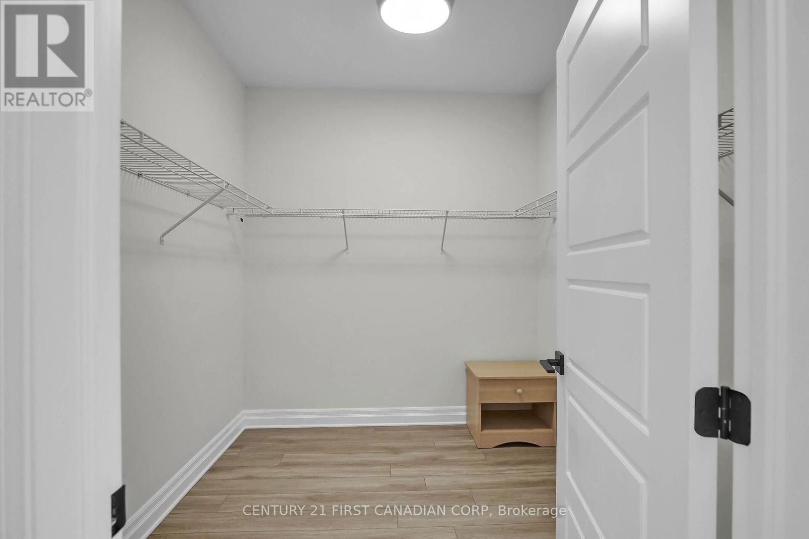 403 BREAKWATER BOULEVARD Image 19