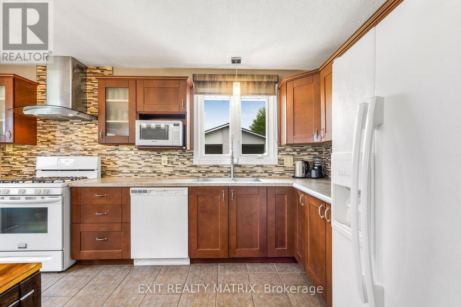 139 OTTAWA STREET Image 12