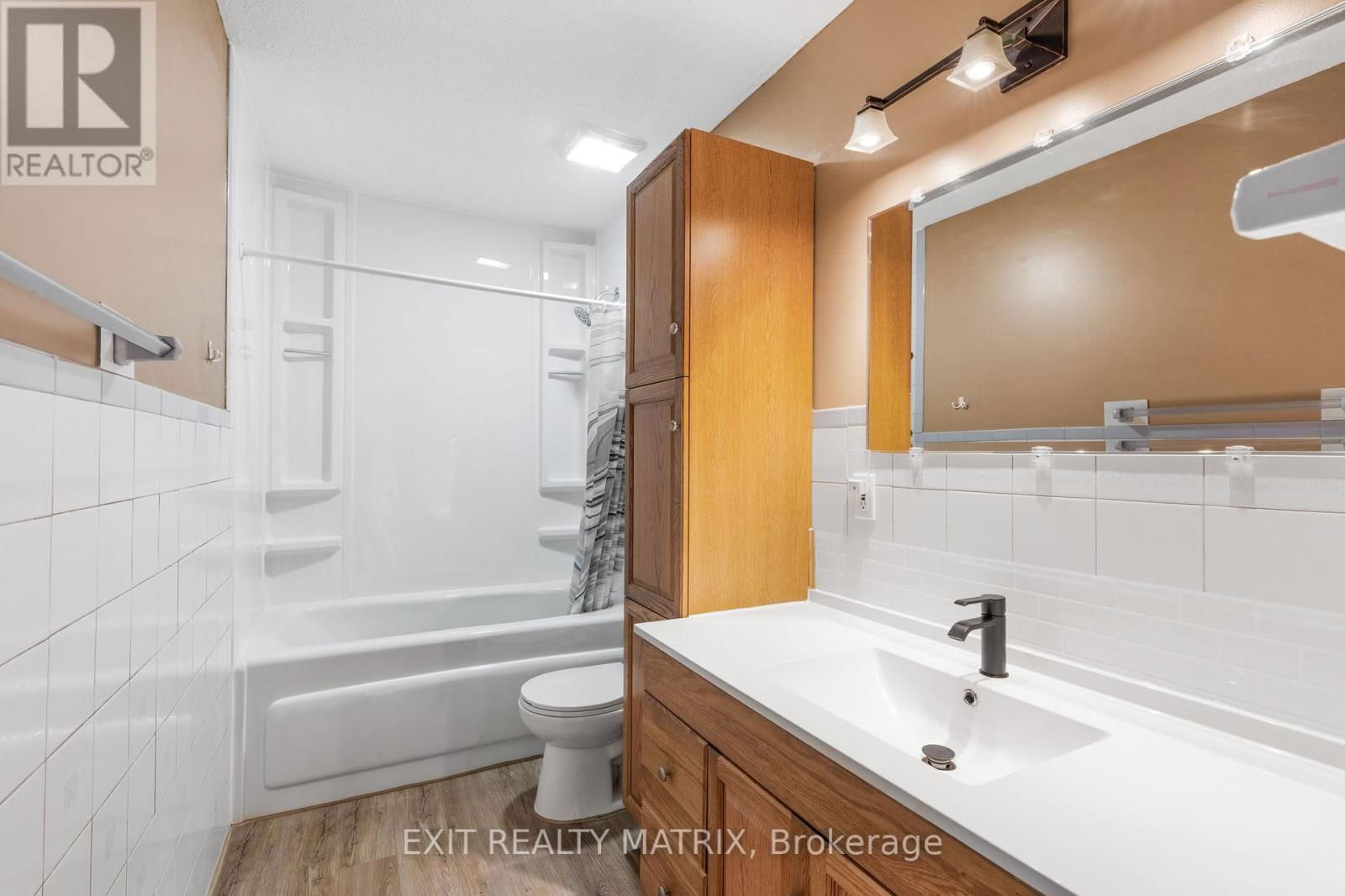 139 OTTAWA STREET Image 16