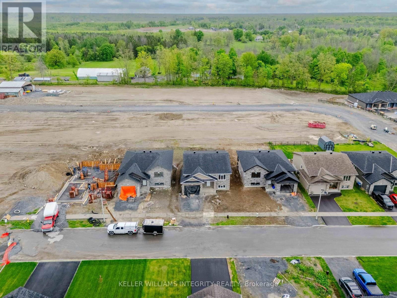 63 FORRESTER WAY Image 36