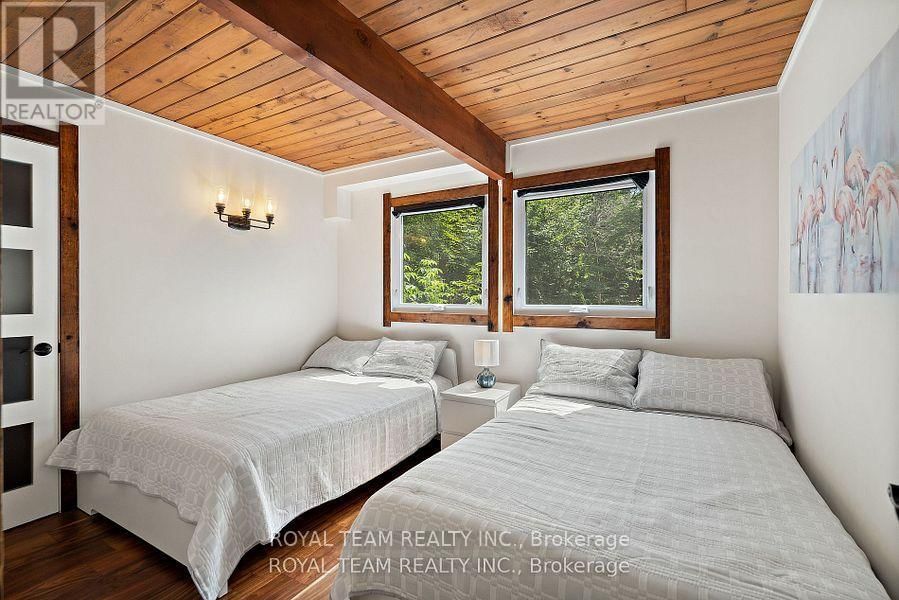 12 HAYHOE ROAD Image 15