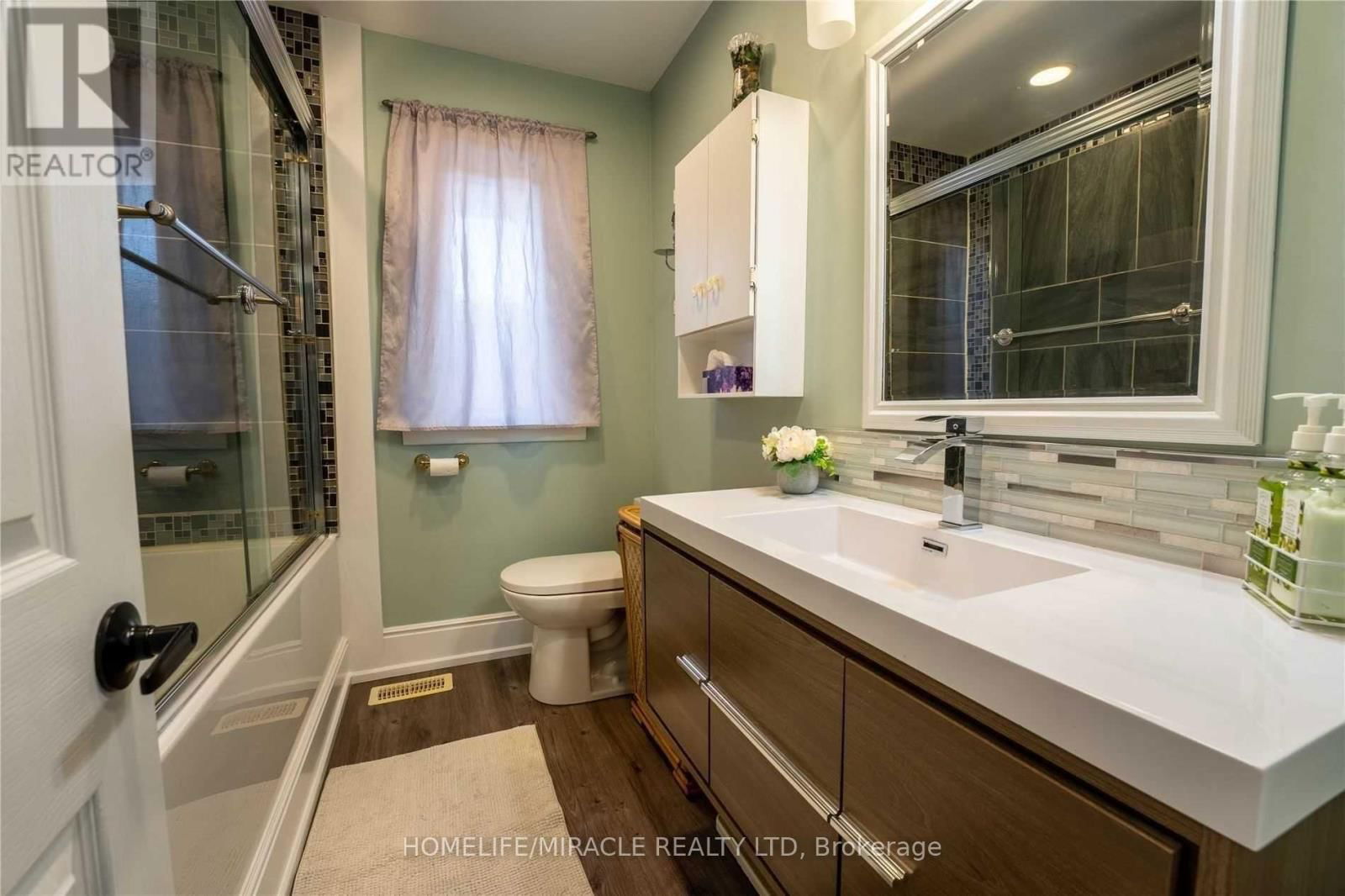 606 ROSS STREET Image 14