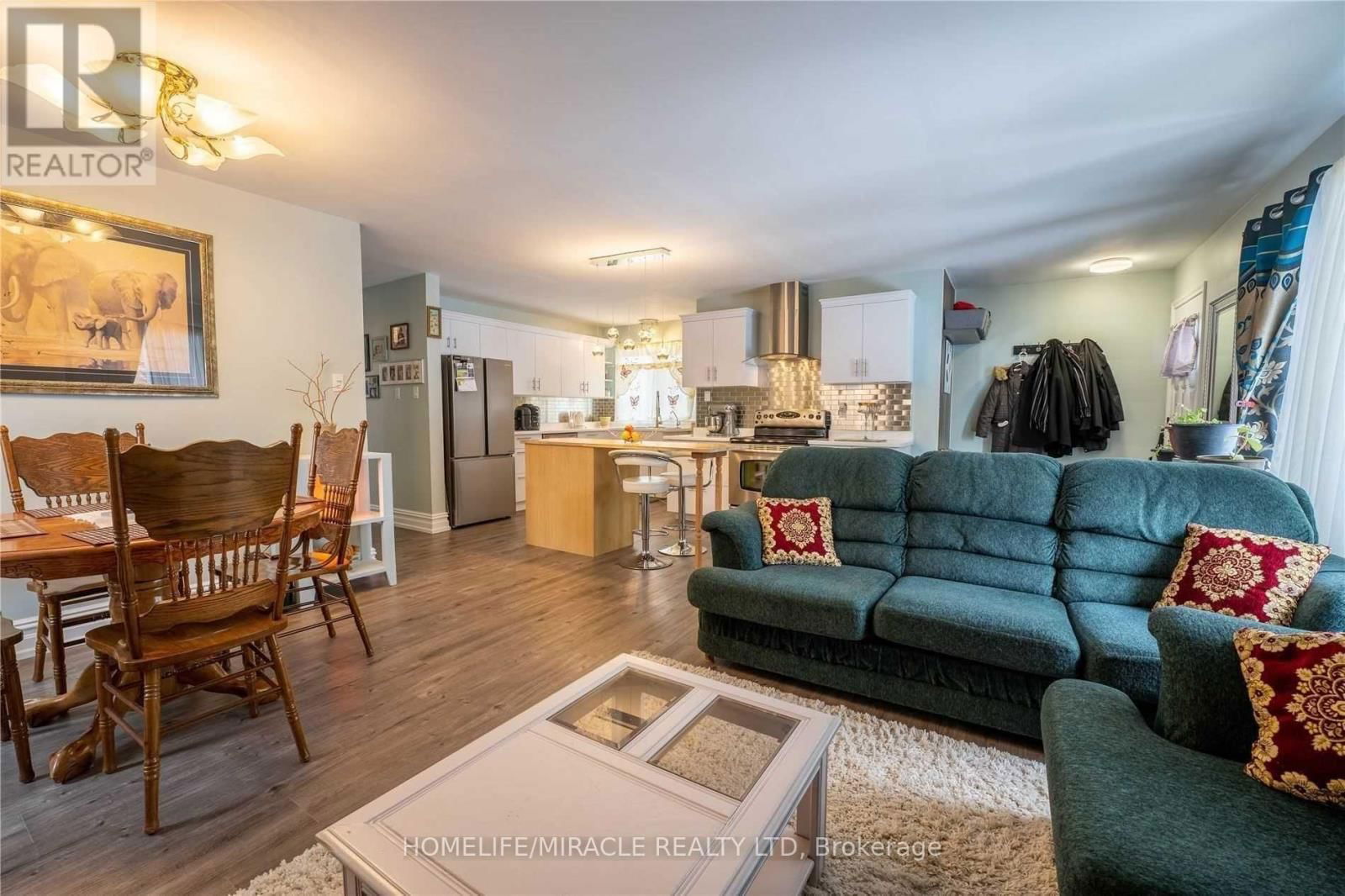 606 ROSS STREET Image 3