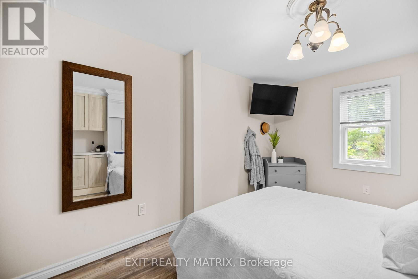 5515 OSGOODE MAIN STREET Image 16
