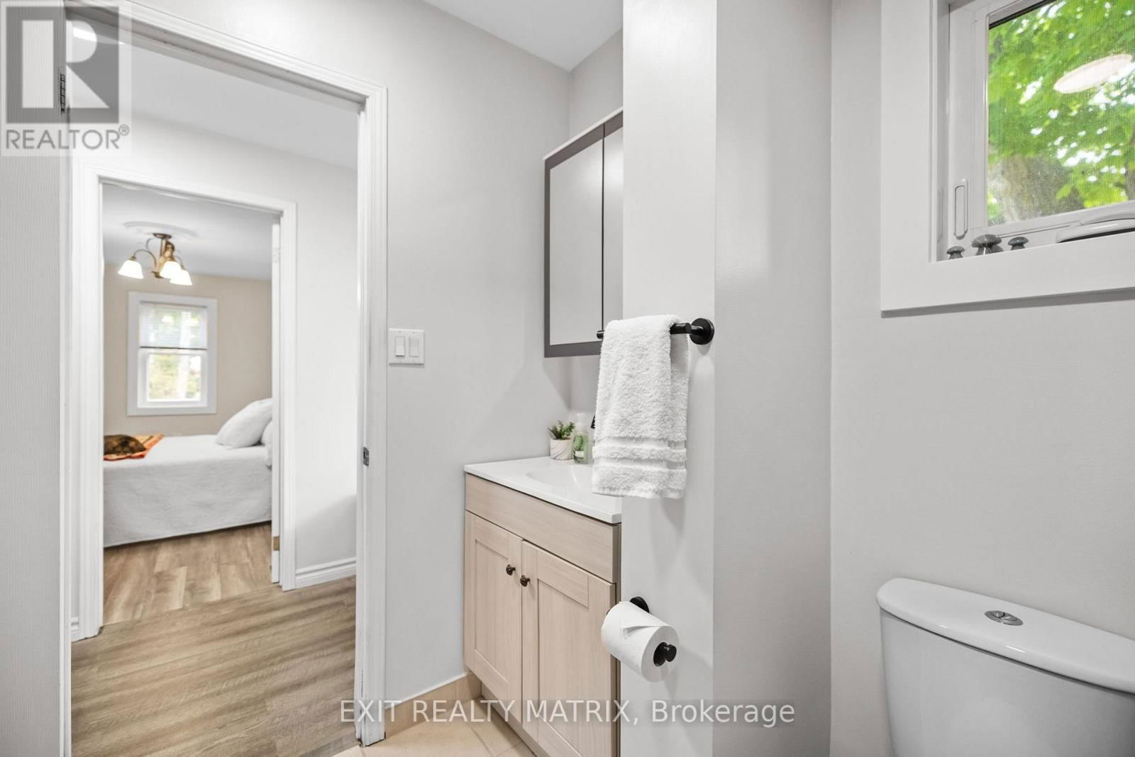 5515 OSGOODE MAIN STREET Image 17