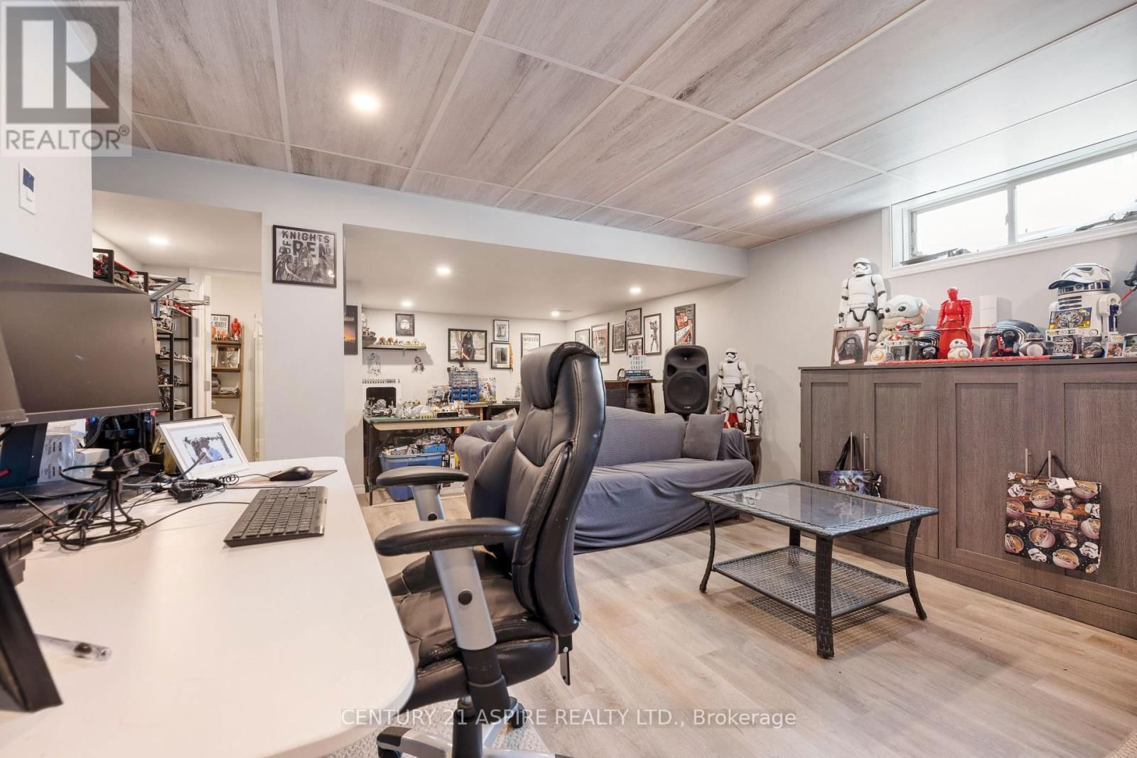 9 VERONA DRIVE Image 19
