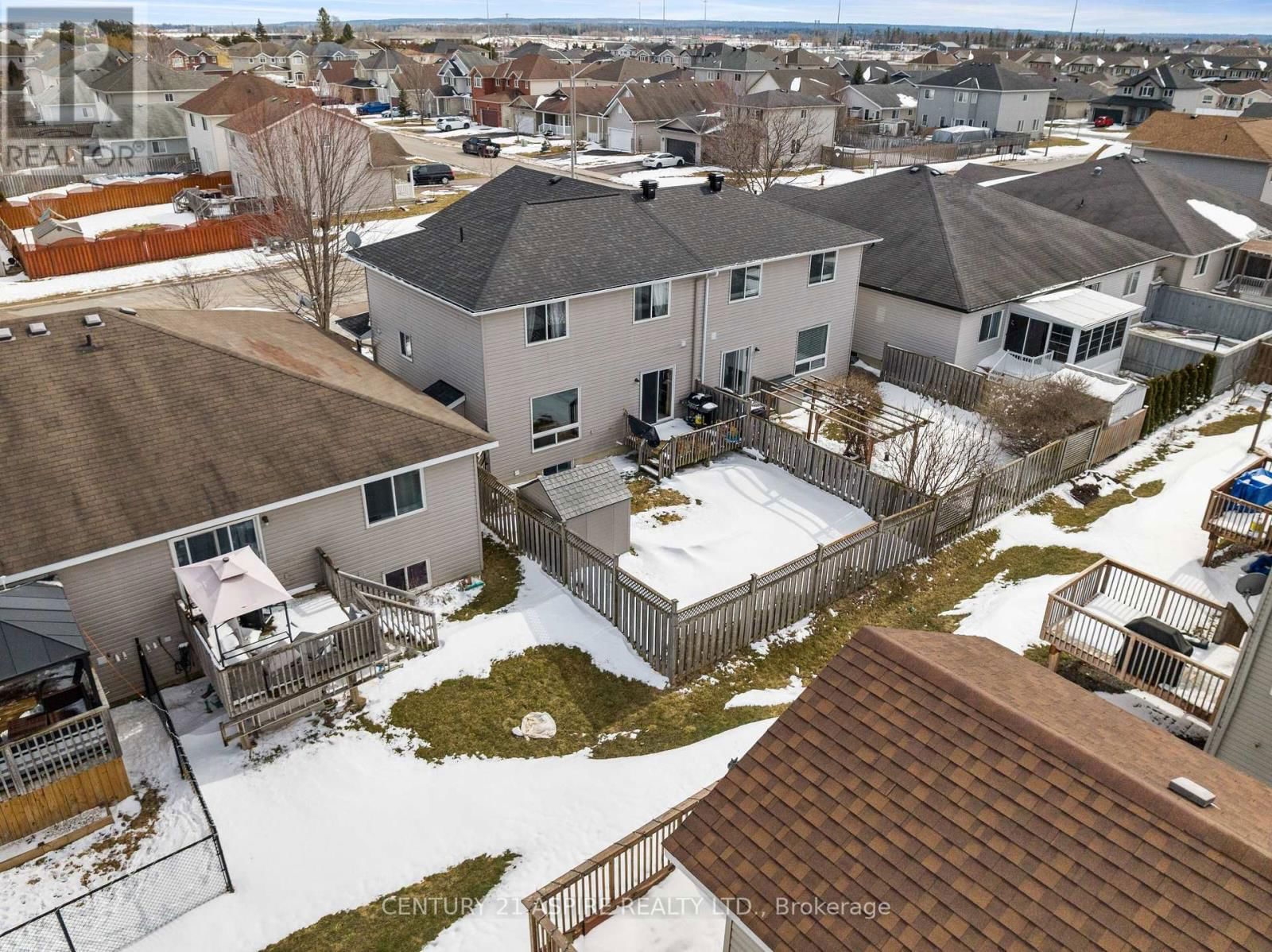 9 VERONA DRIVE Image 24