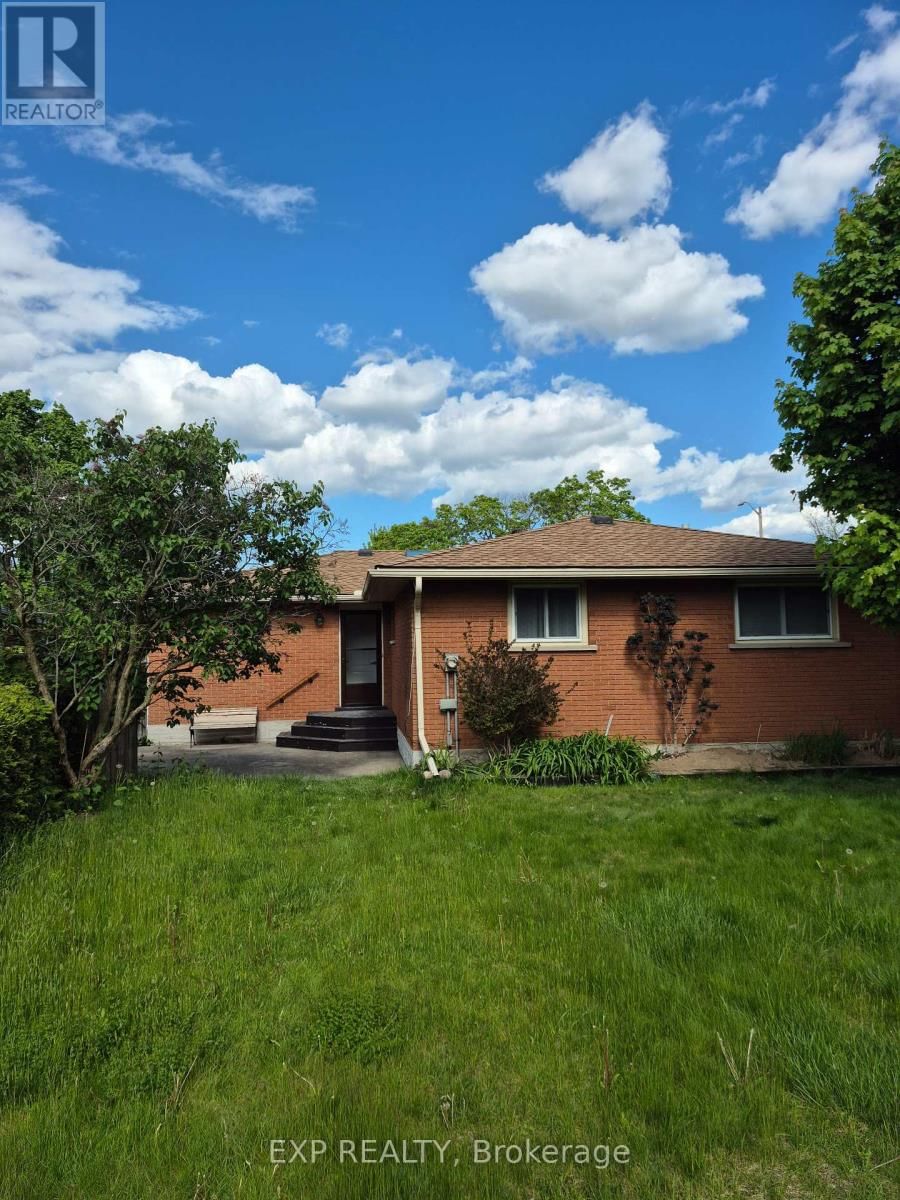 37 MONTCALM DRIVE Image 2