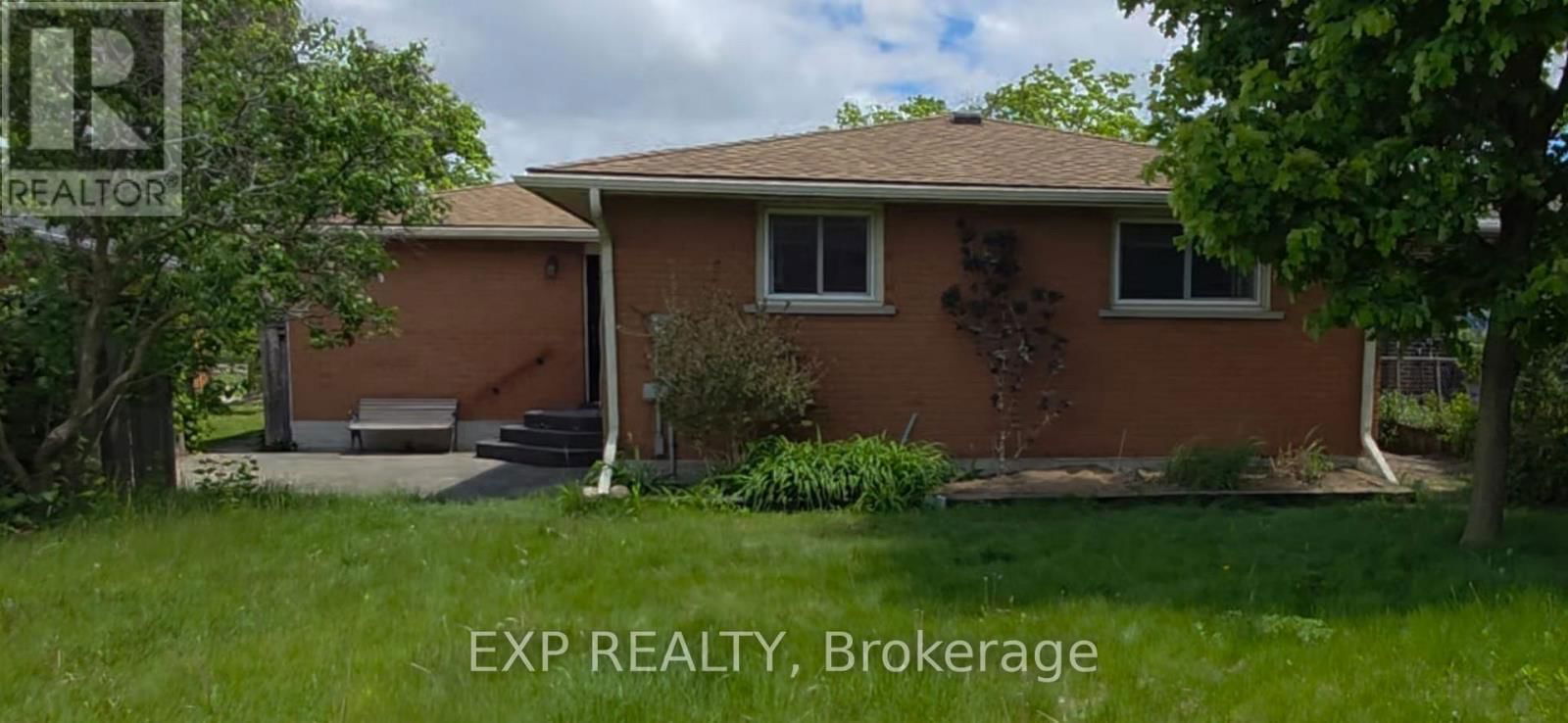 37 MONTCALM DRIVE Image 21