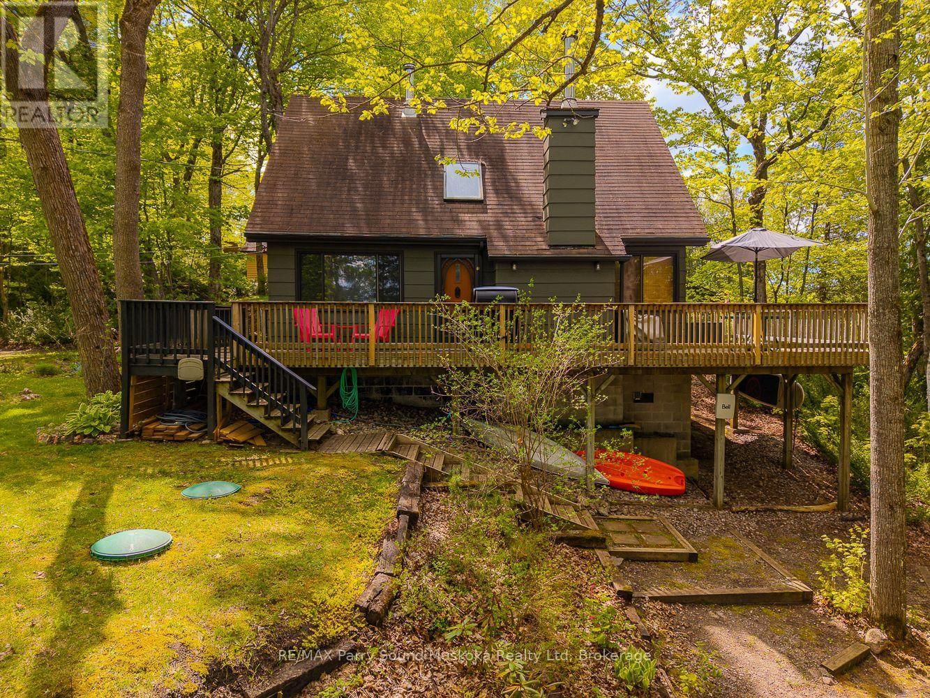 24 PINE GROVE Image 10