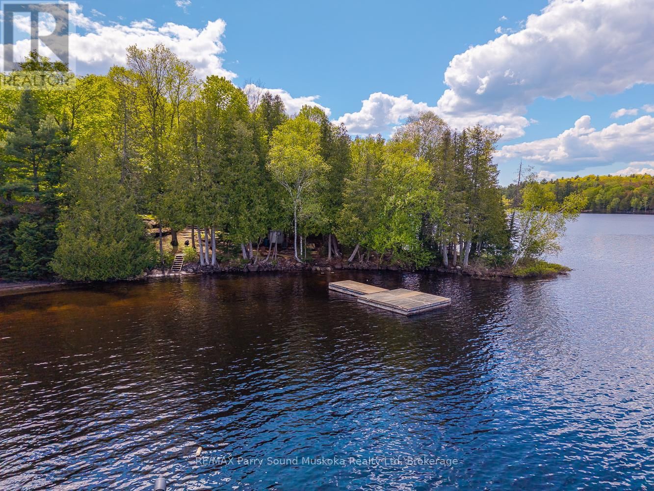 24 PINE GROVE Image 22
