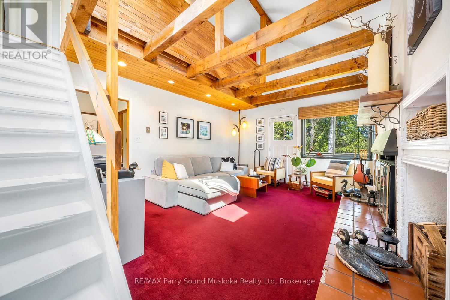 24 PINE GROVE Image 38