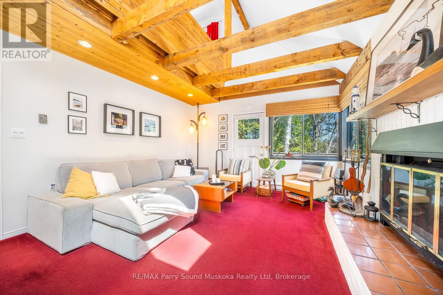 24 PINE GROVE Image 39