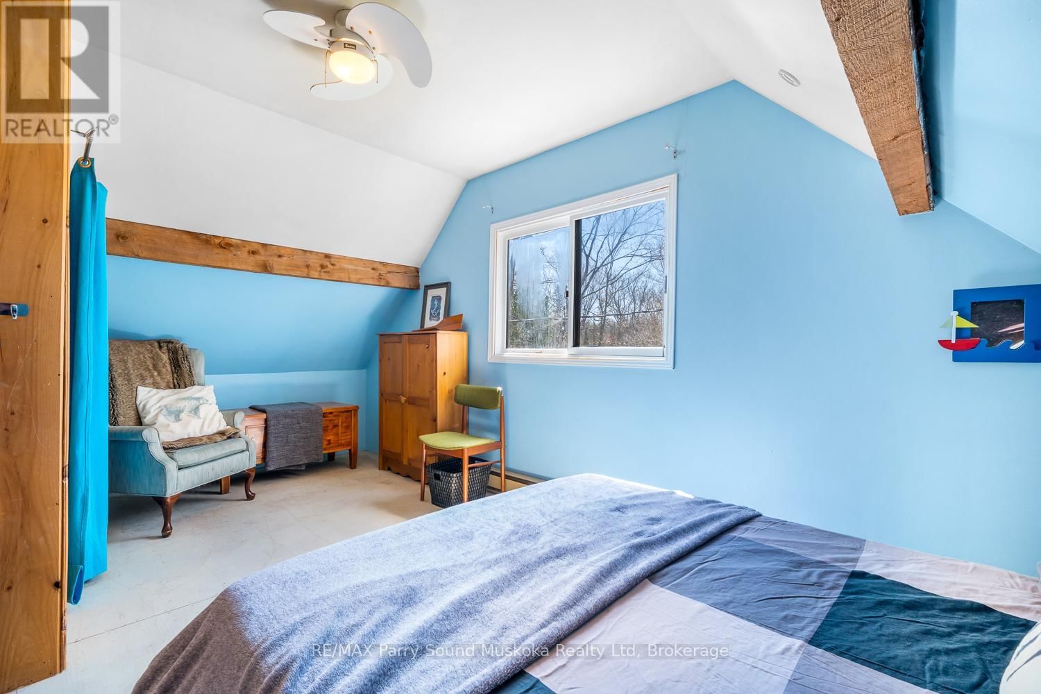 24 PINE GROVE Image 46