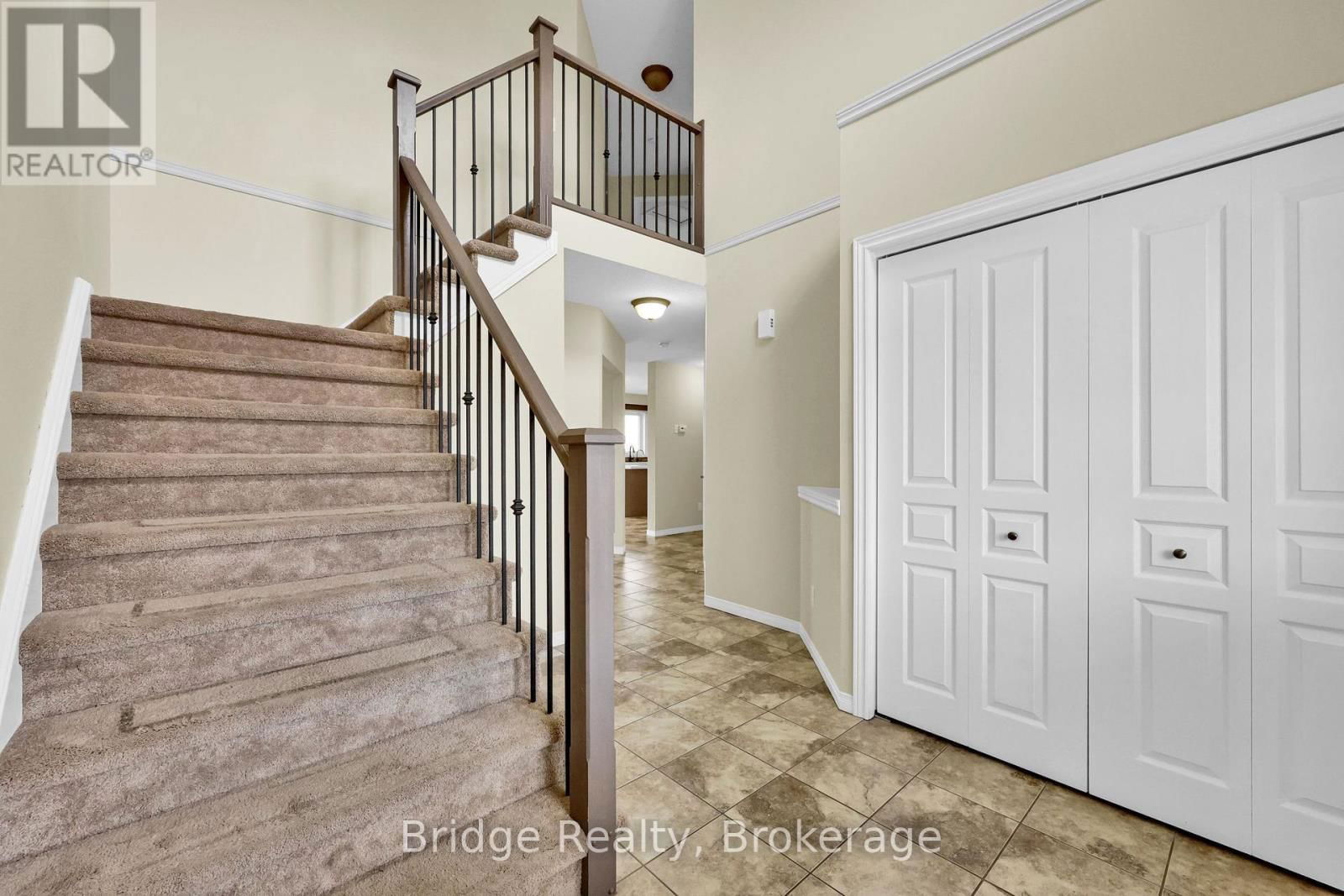 483 CHAMPLAIN AVENUE Image 18