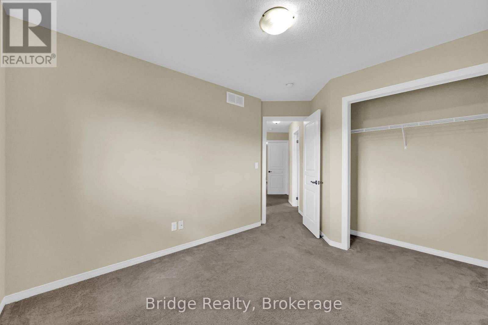 483 CHAMPLAIN AVENUE Image 29