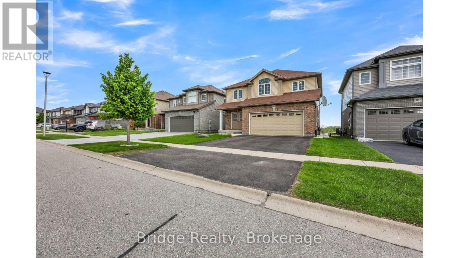 483 CHAMPLAIN AVENUE Image 3