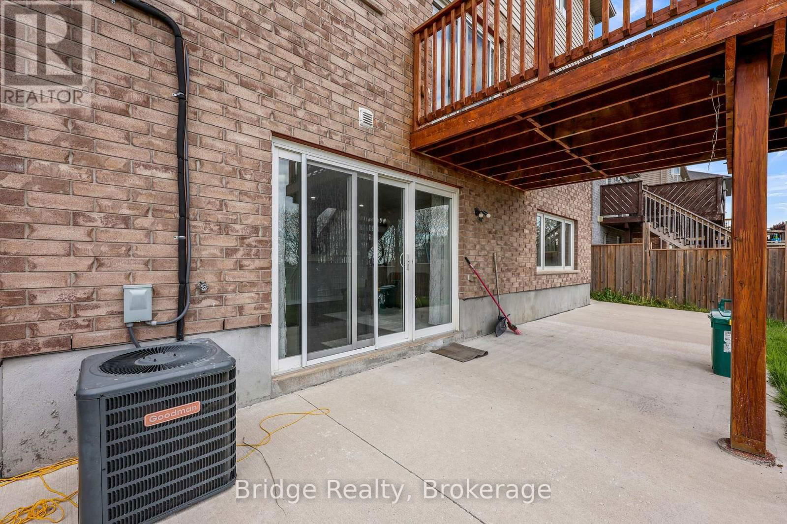 483 CHAMPLAIN AVENUE Image 43