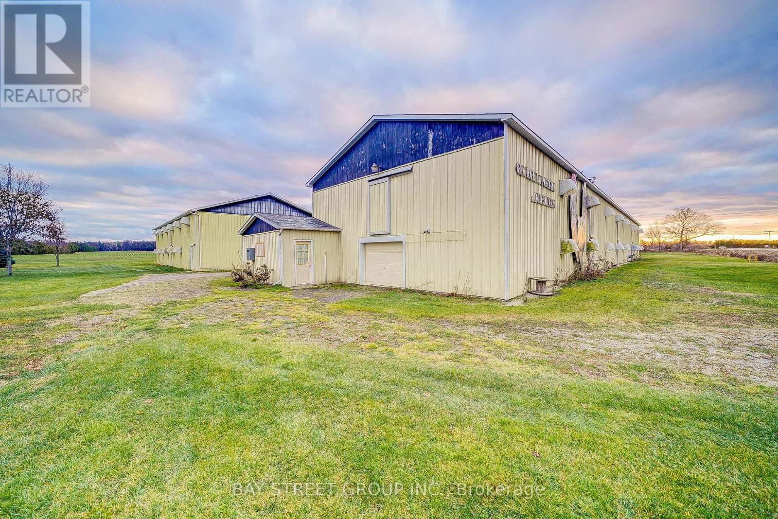 84 MCDOWELL ROAD EAST Image 34