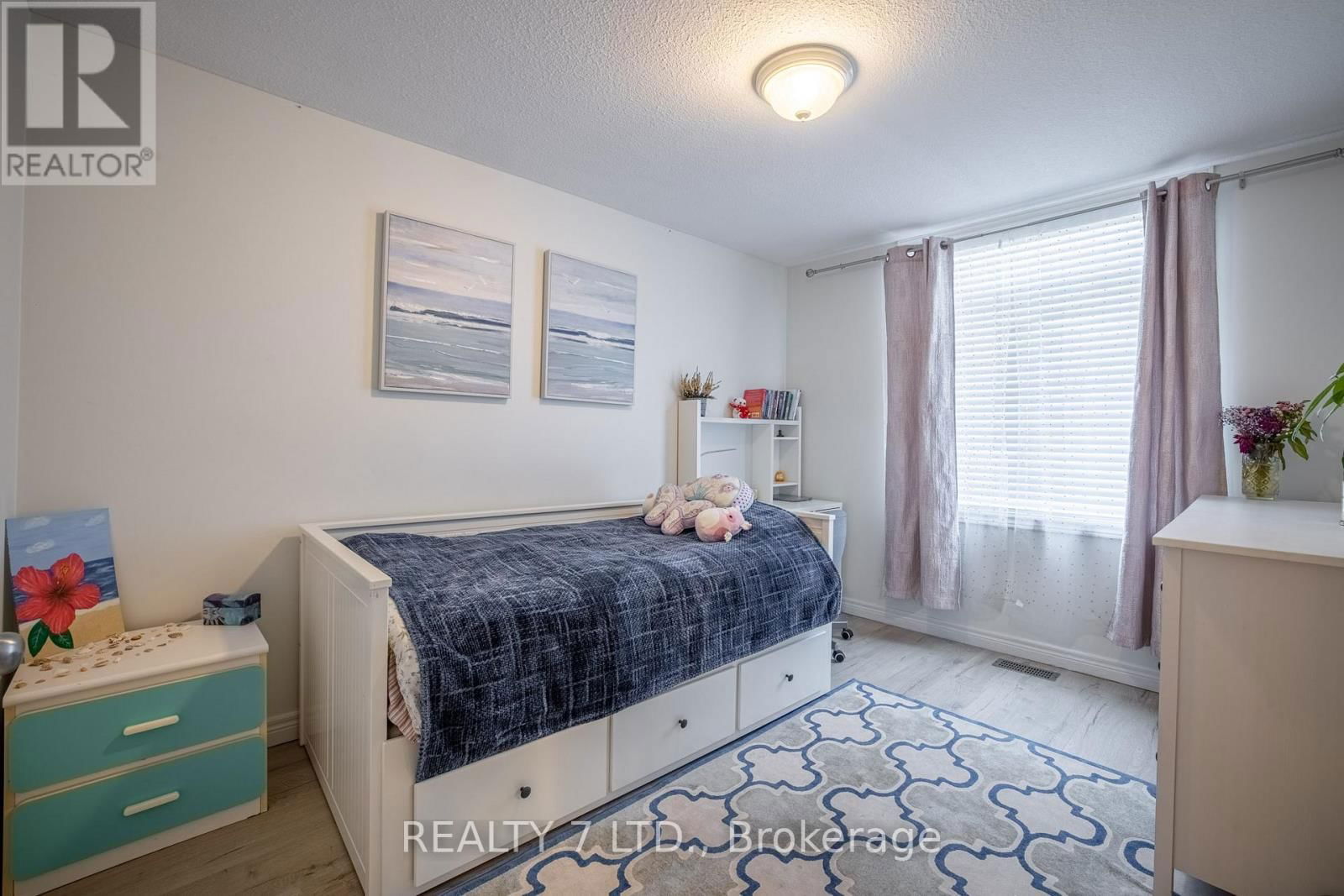 14 CHLOE STREET Image 19