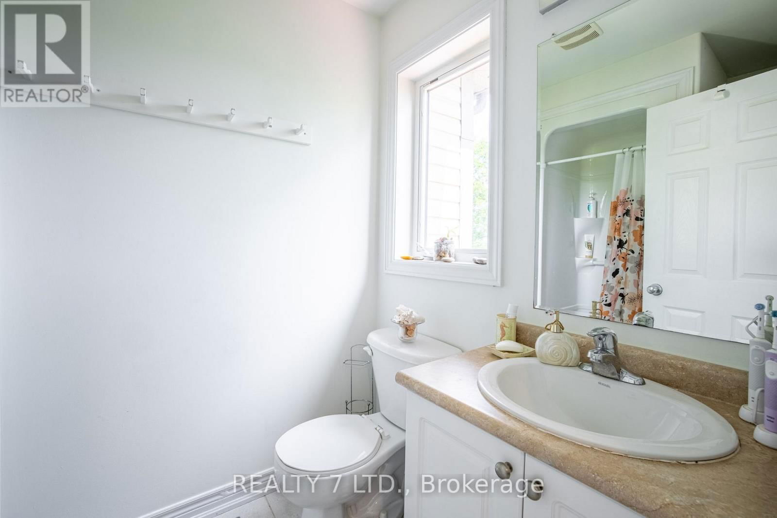 14 CHLOE STREET Image 24