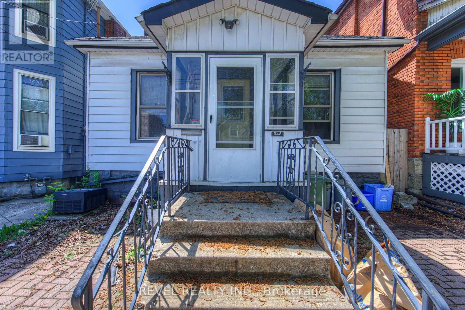 345 HUNTER STREET WEST Image 4