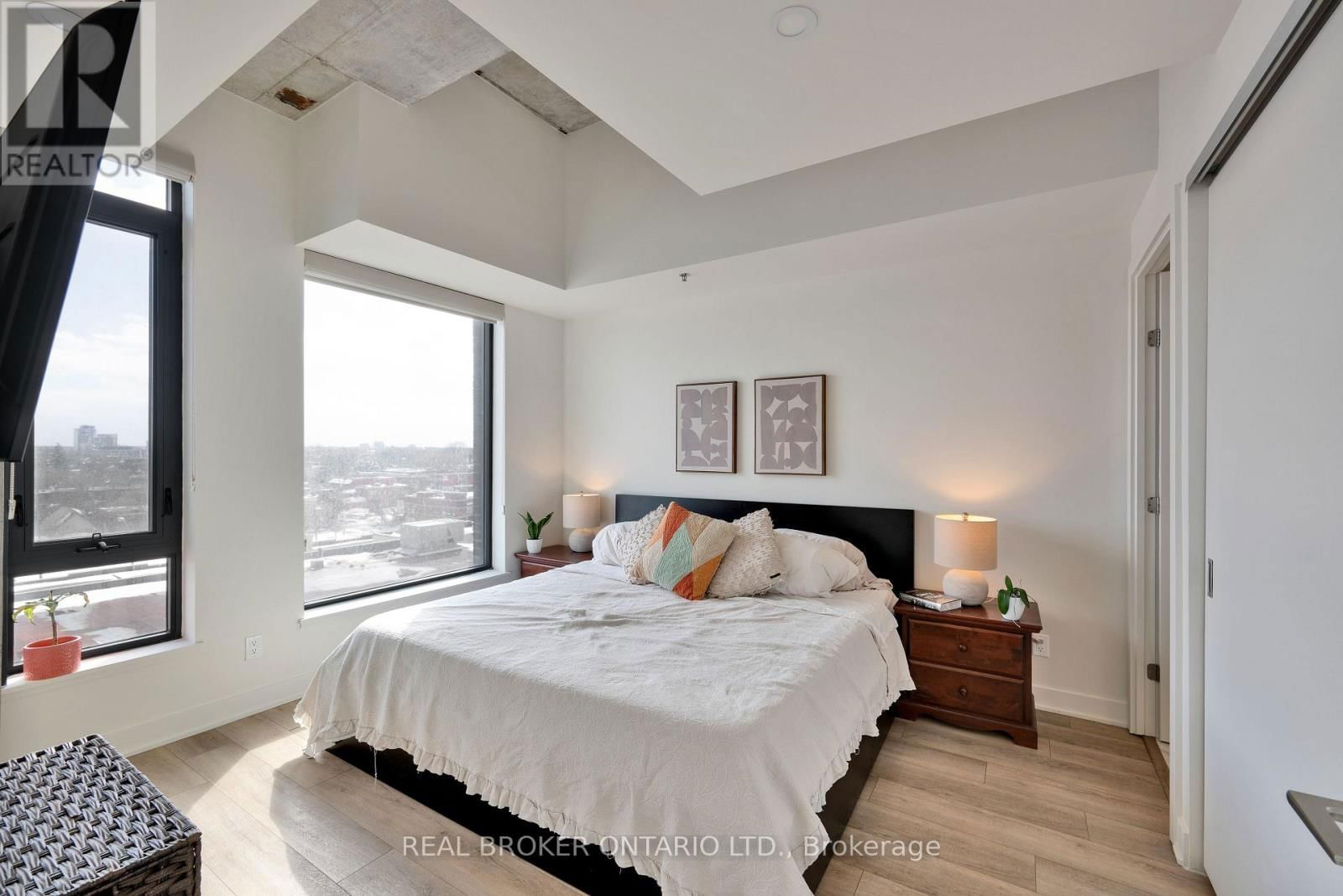 703 - 203 CATHERINE STREET Image 23