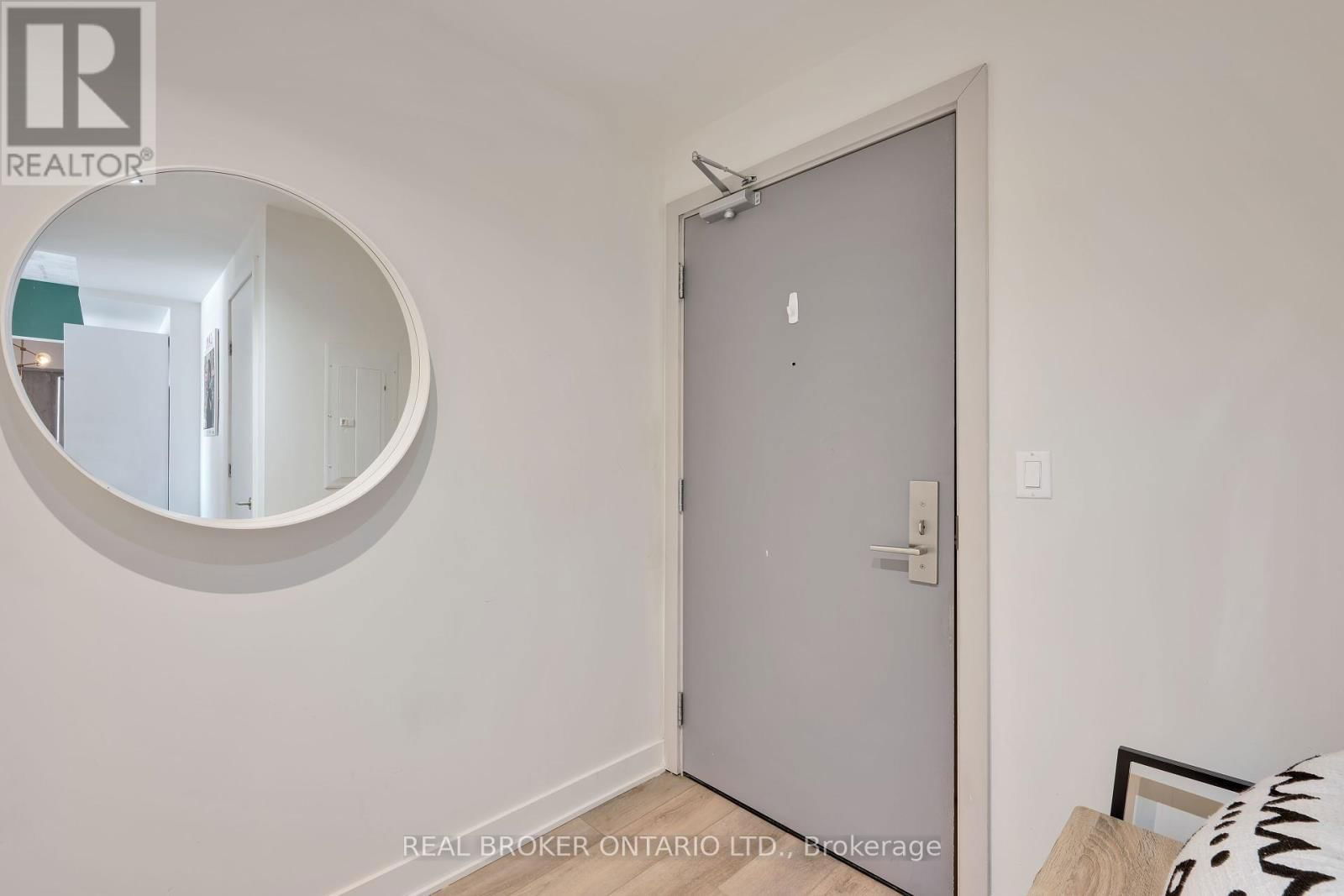 703 - 203 CATHERINE STREET Image 3