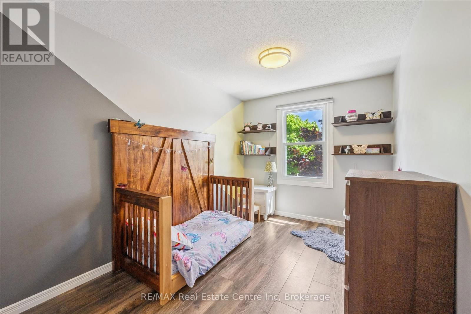 265 STRATHALLAN STREET Image 24