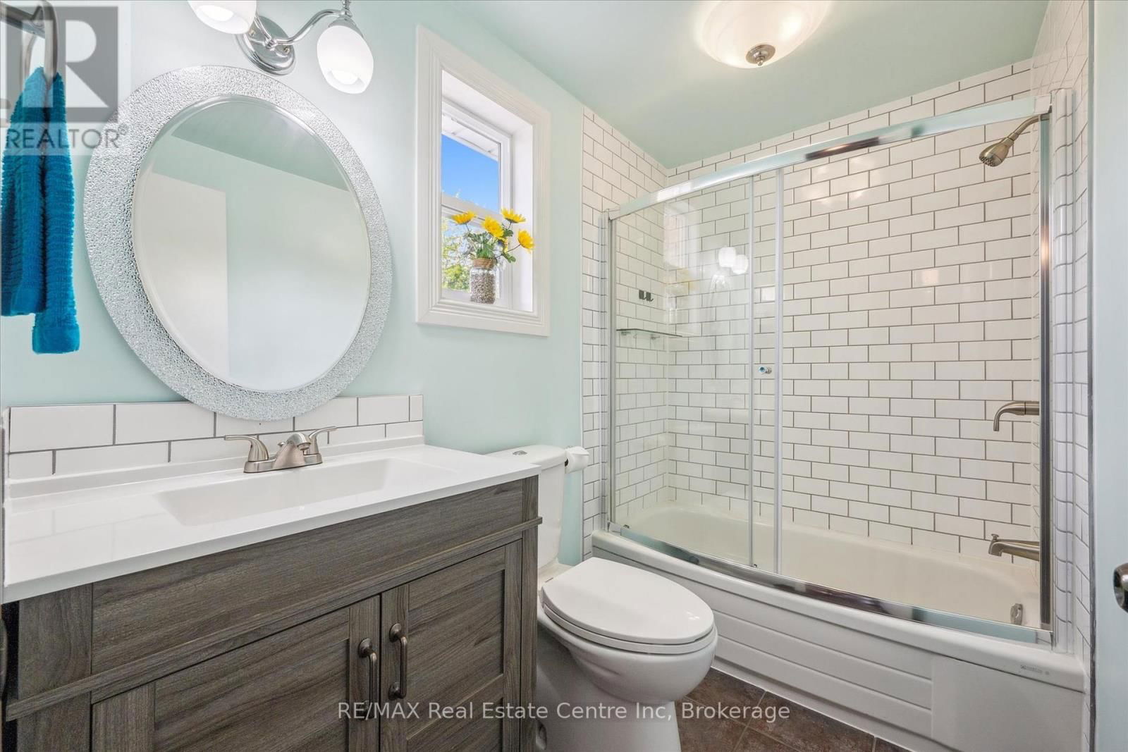 265 STRATHALLAN STREET Image 26