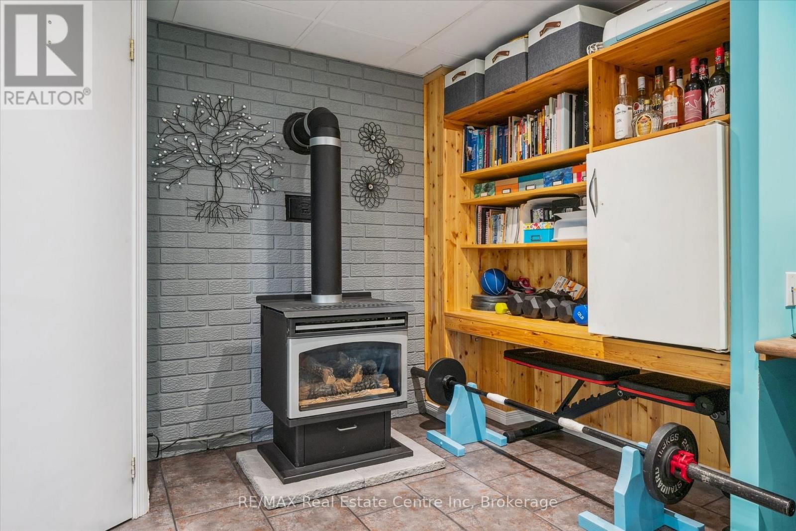 265 STRATHALLAN STREET Image 29