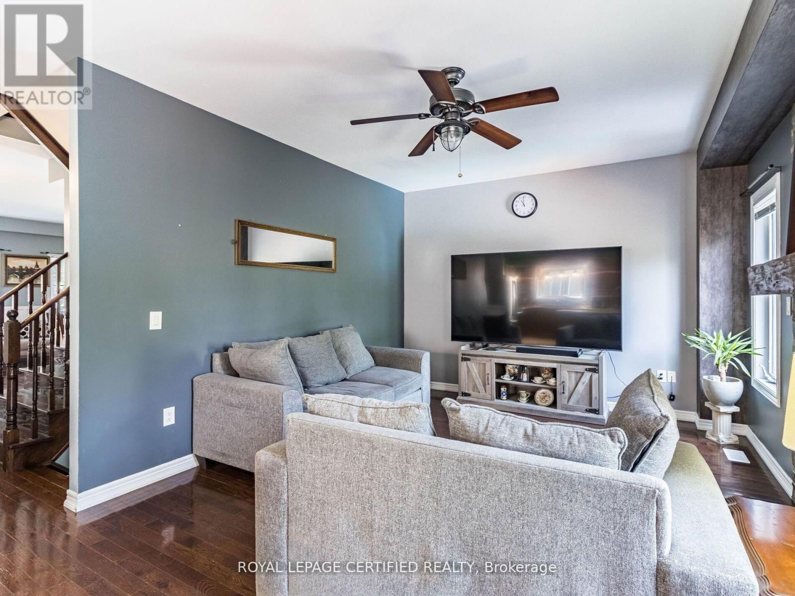 220 BERRY STREET Image 10