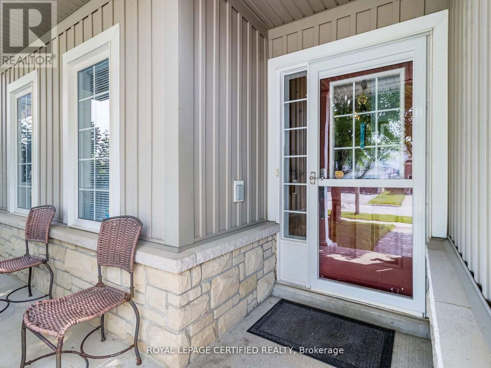 220 BERRY STREET Image 5