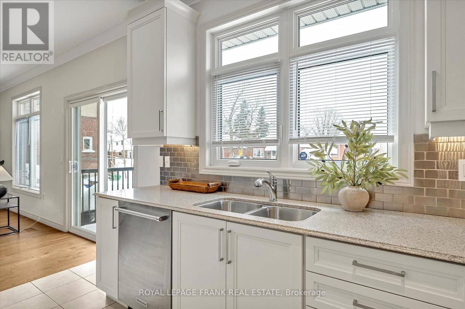 8 - 24 BRINTON DRIVE Image 13
