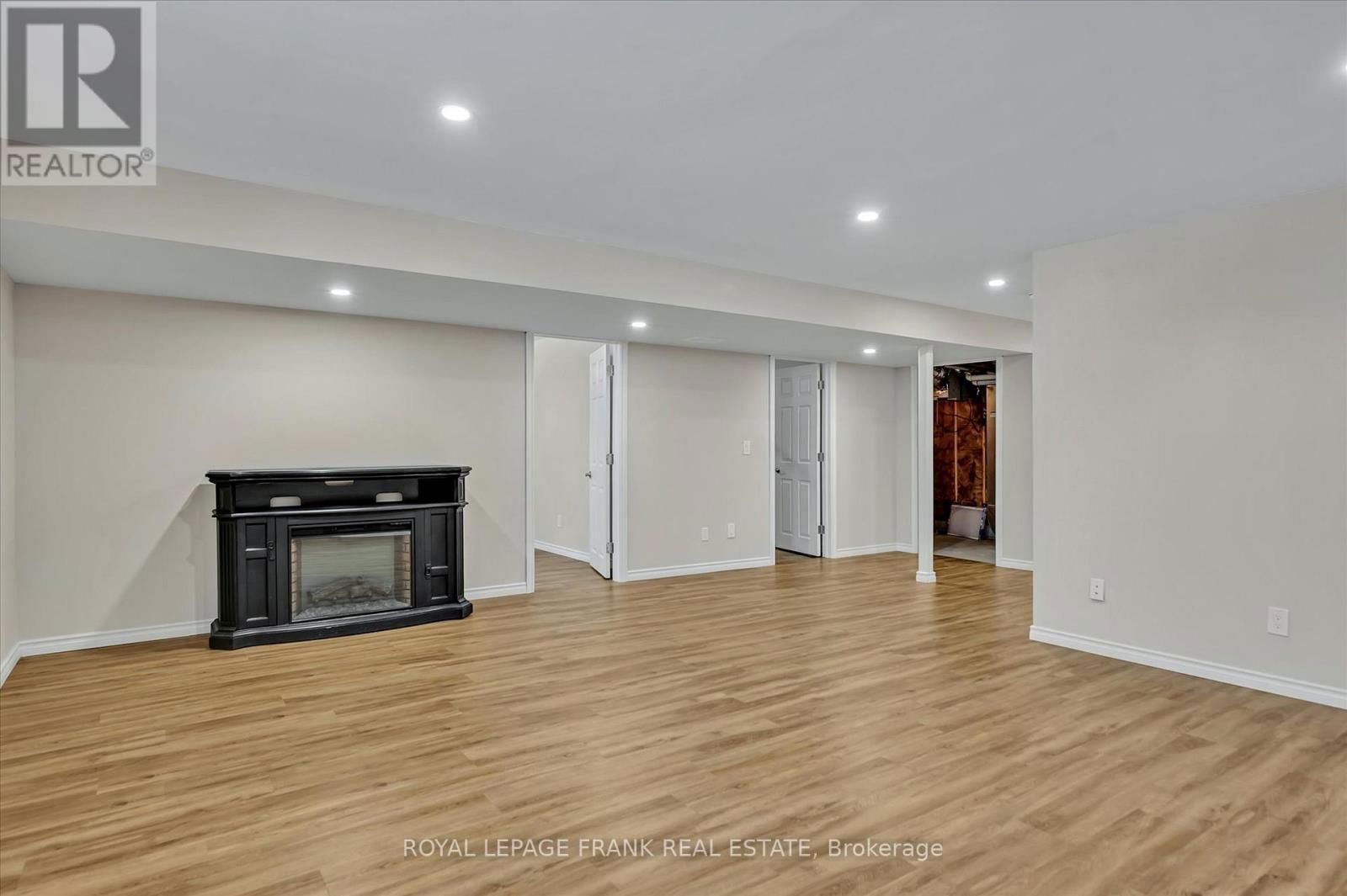 8 - 24 BRINTON DRIVE Image 33