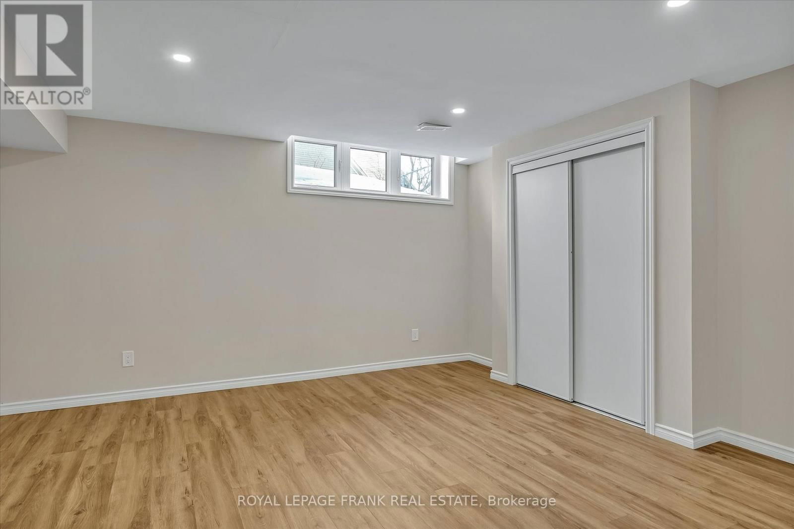 8 - 24 BRINTON DRIVE Image 37