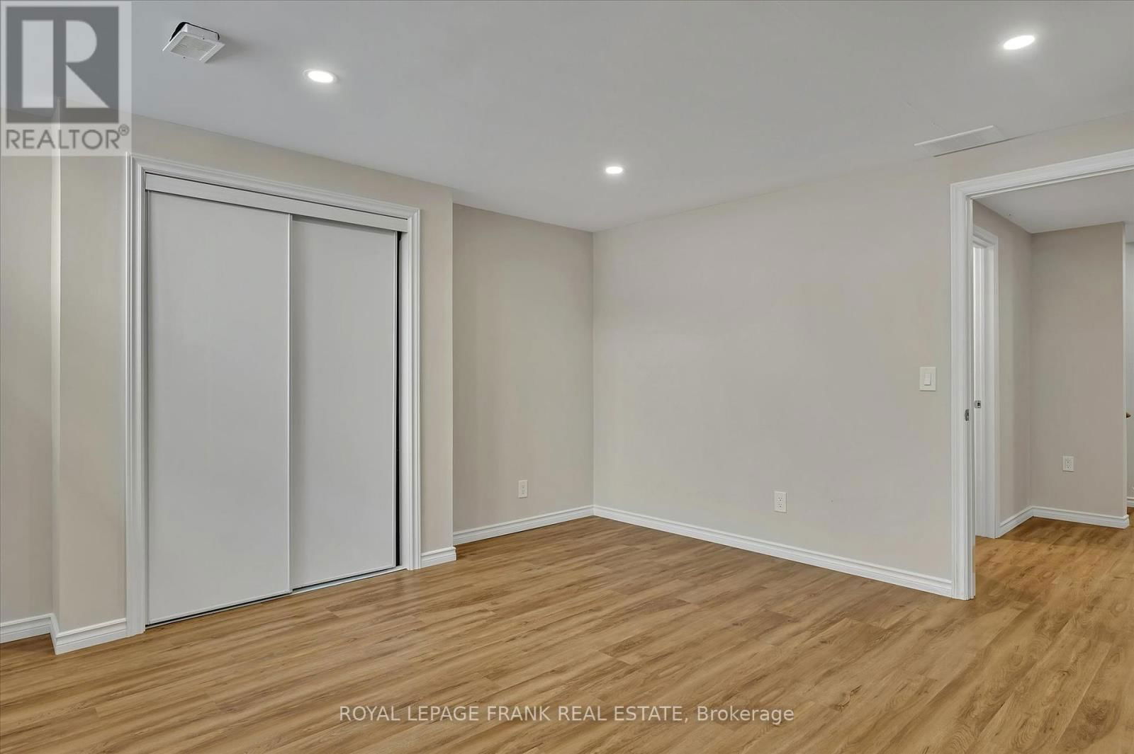 8 - 24 BRINTON DRIVE Image 39
