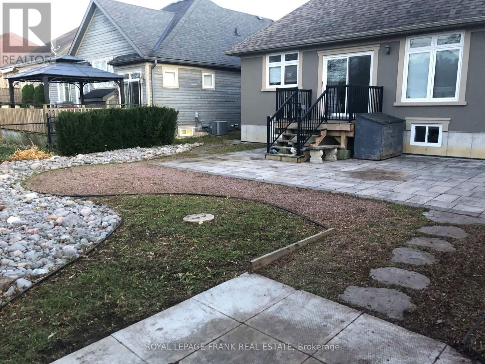 8 - 24 BRINTON DRIVE Image 43
