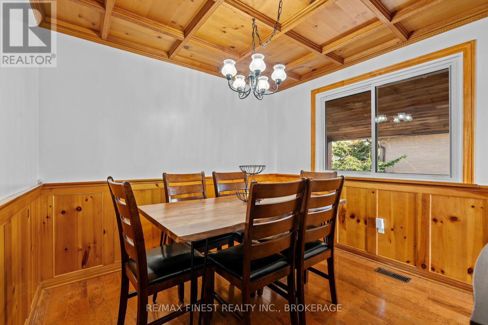355 LAKEVIEW AVENUE Image 13
