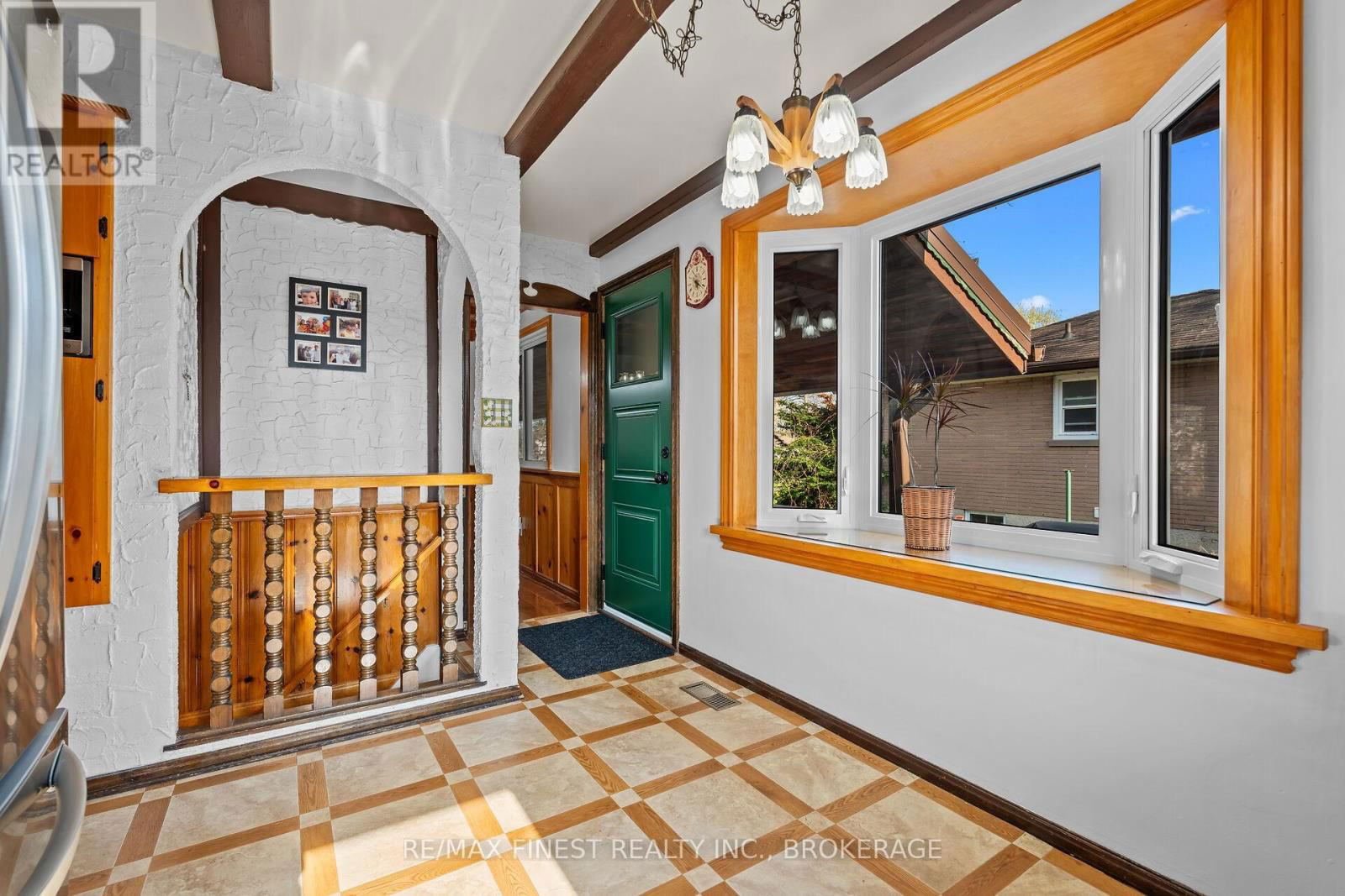 355 LAKEVIEW AVENUE Image 18