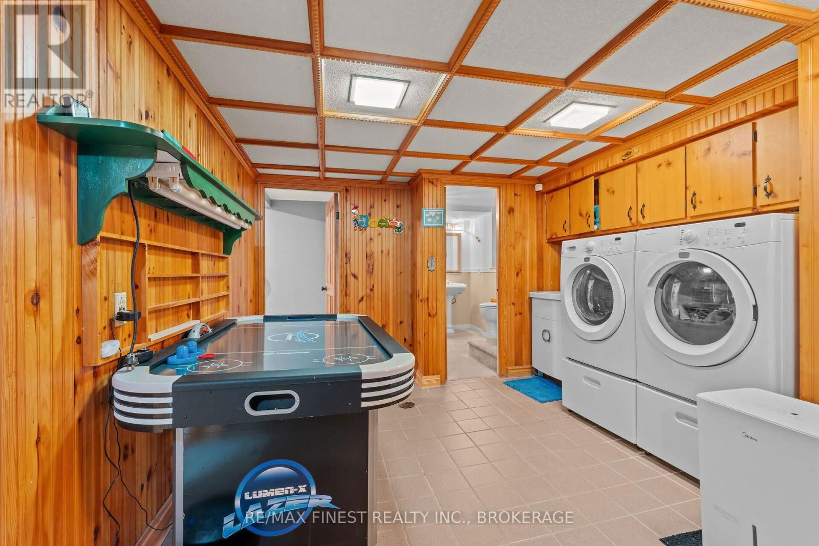 355 LAKEVIEW AVENUE Image 25