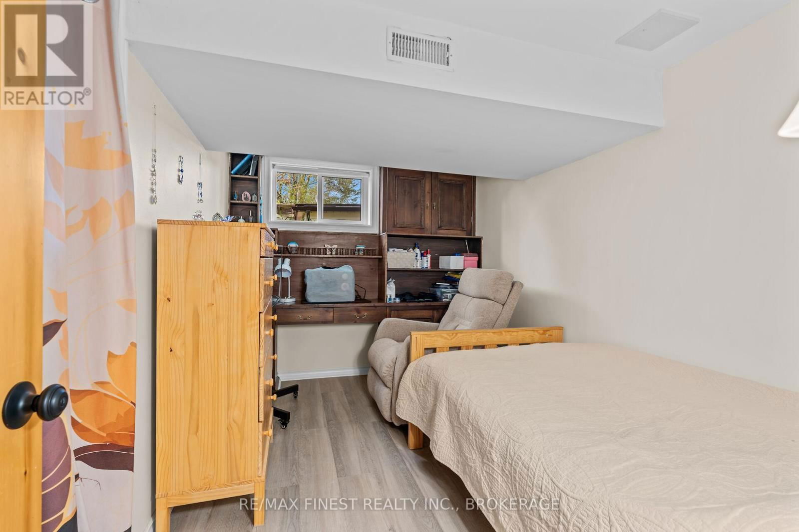 355 LAKEVIEW AVENUE Image 30