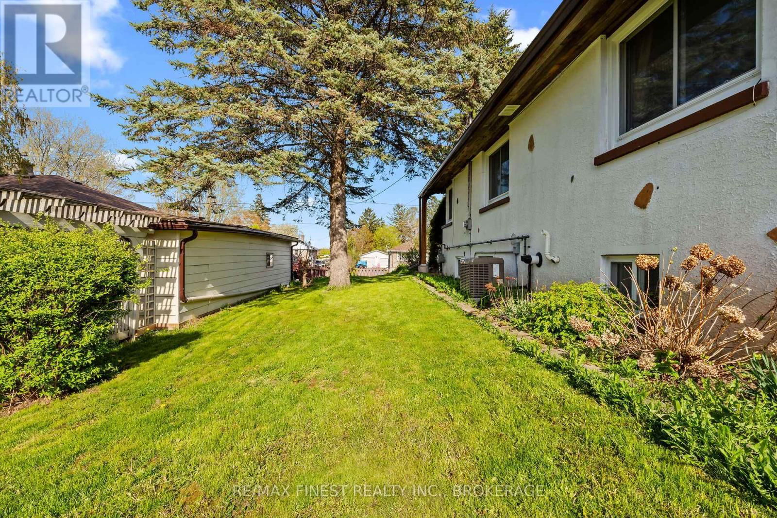 355 LAKEVIEW AVENUE Image 31