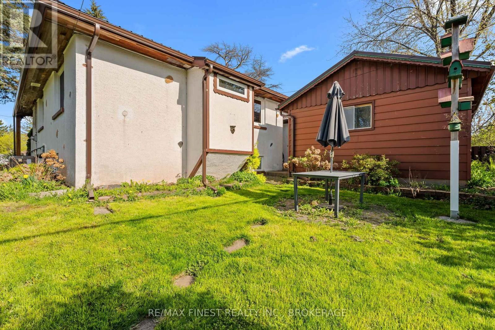 355 LAKEVIEW AVENUE Image 33